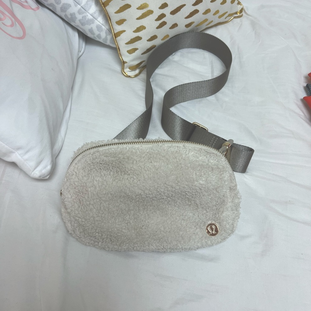Lululemon Fanny pack